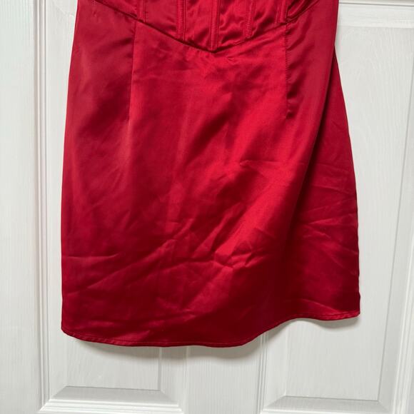 Lulus Women's Wine Red Satin Strapless Bustier Mini Dress Size Medium - Picture 4 of 10